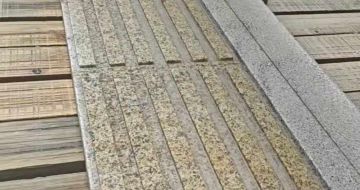 临沧黄金麻盲道石 盲条