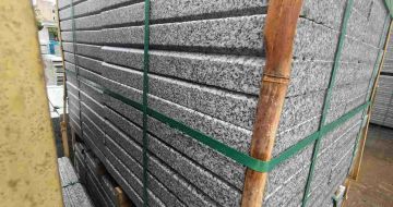 临沧芝麻白楼梯踏步室外