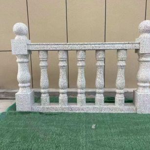 临沧芝麻白阳台栏杆 花岗岩栏杆