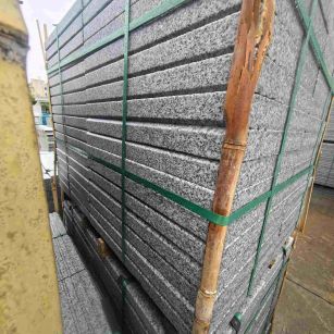 临沧芝麻白楼梯踏步室外