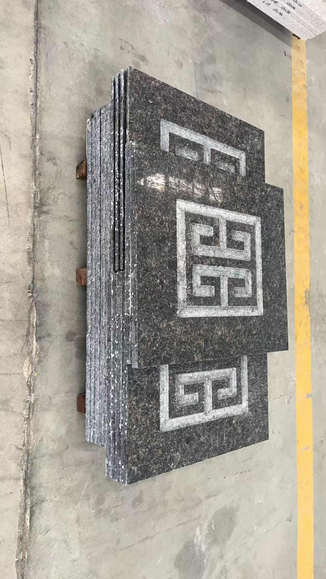 临沧英国棕回纹雕刻版